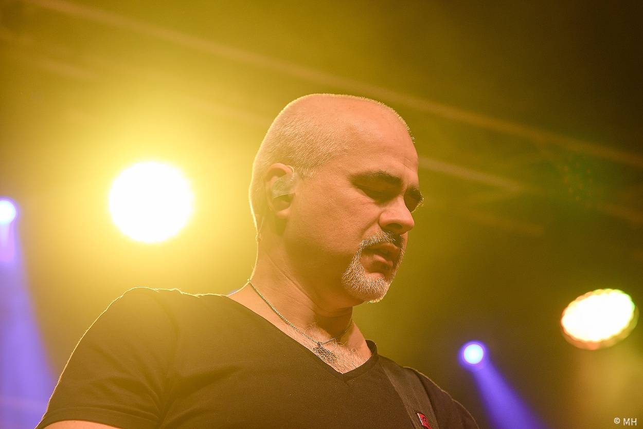 Mňága a Žďorp zahrála v Plzni, našla si tam sborové zpěvačky