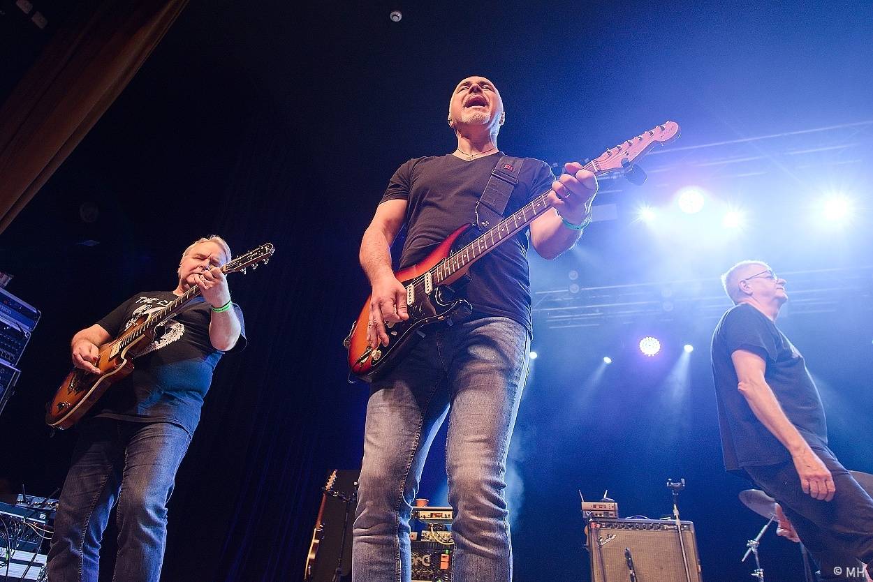 Mňága a Žďorp zahrála v Plzni, našla si tam sborové zpěvačky