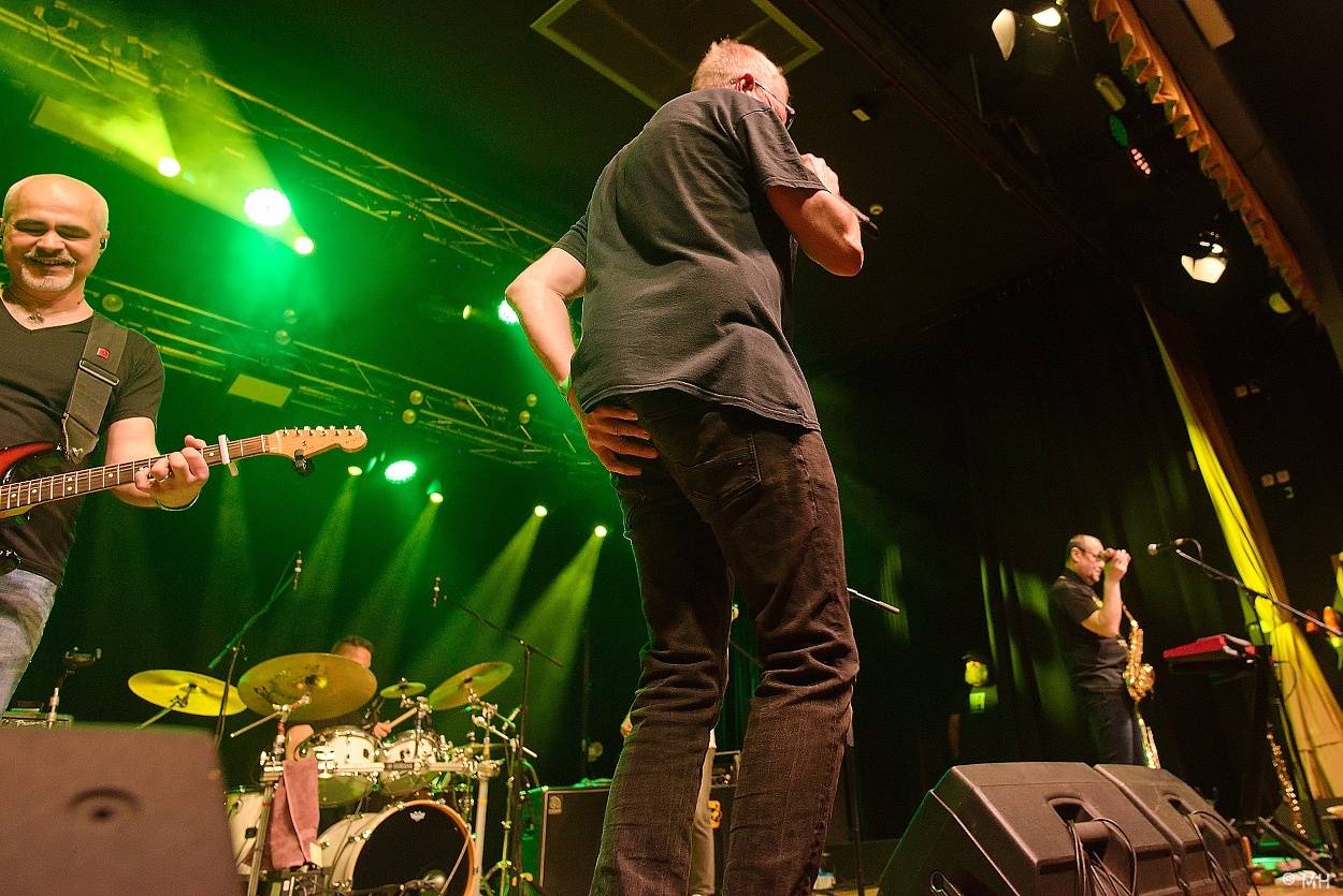 Mňága a Žďorp zahrála v Plzni, našla si tam sborové zpěvačky