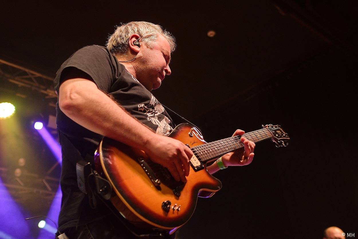 Mňága a Žďorp zahrála v Plzni, našla si tam sborové zpěvačky