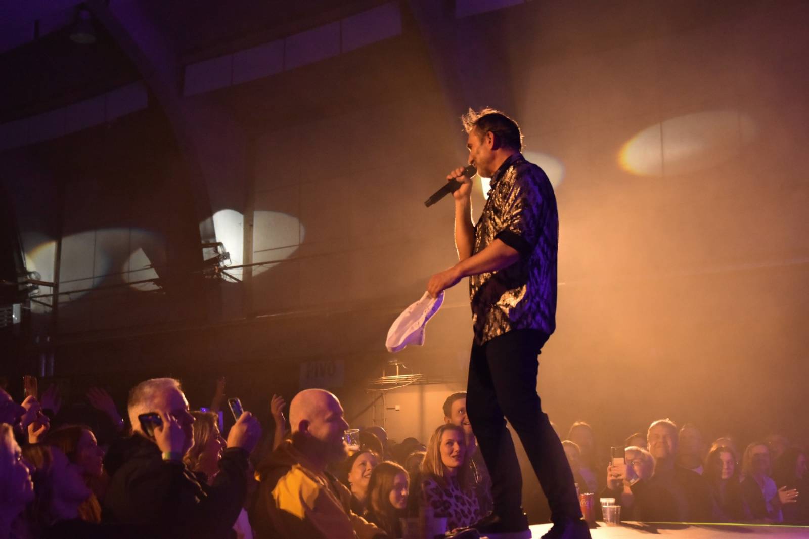 Mig 21 si do vyprodaného DEPO2015 v Plzni přivezli diskokouli, odvezli si kalhotky 