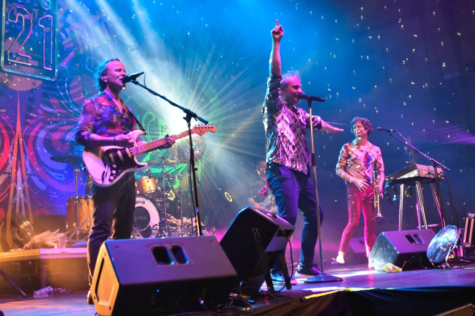 Mig 21 si do vyprodaného DEPO2015 v Plzni přivezli diskokouli, odvezli si kalhotky 