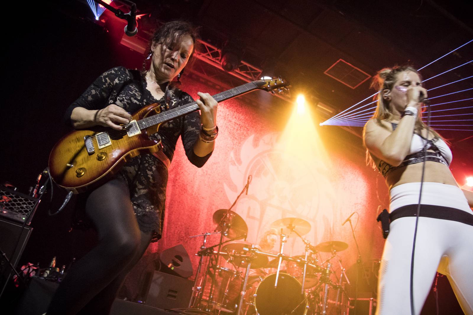 Gaia Mesiah rozvlnila klub Roxy a pokřtila nové album Vlnobytí