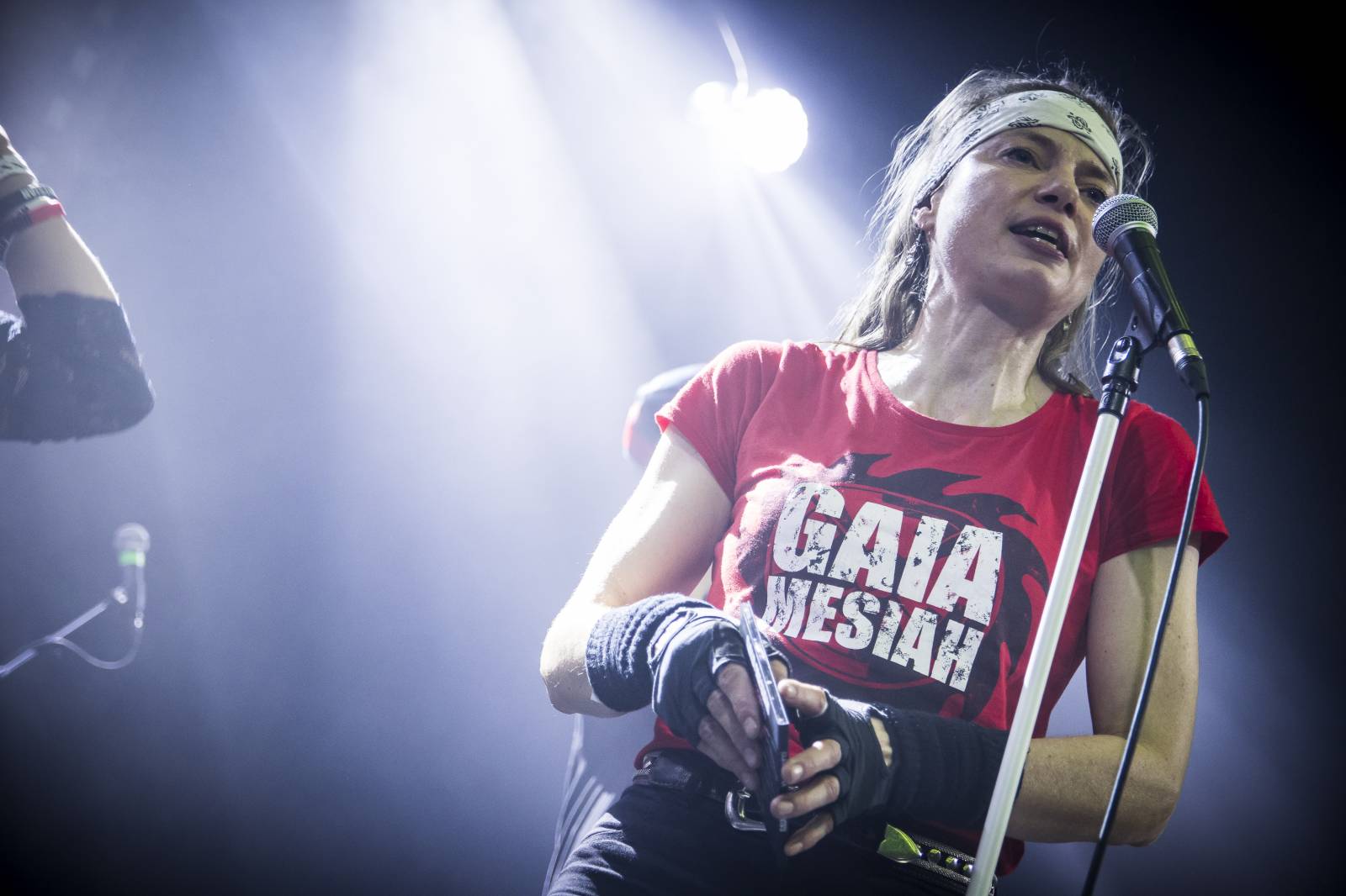 Gaia Mesiah rozvlnila klub Roxy a pokřtila nové album Vlnobytí