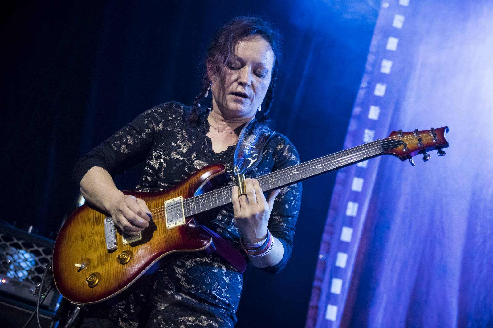 Gaia Mesiah rozvlnila klub Roxy a pokřtila nové album Vlnobytí