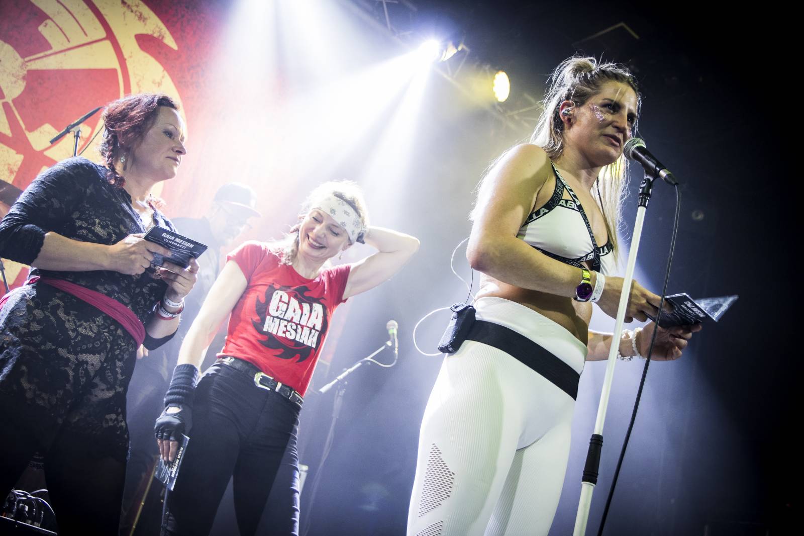 Gaia Mesiah rozvlnila klub Roxy a pokřtila nové album Vlnobytí