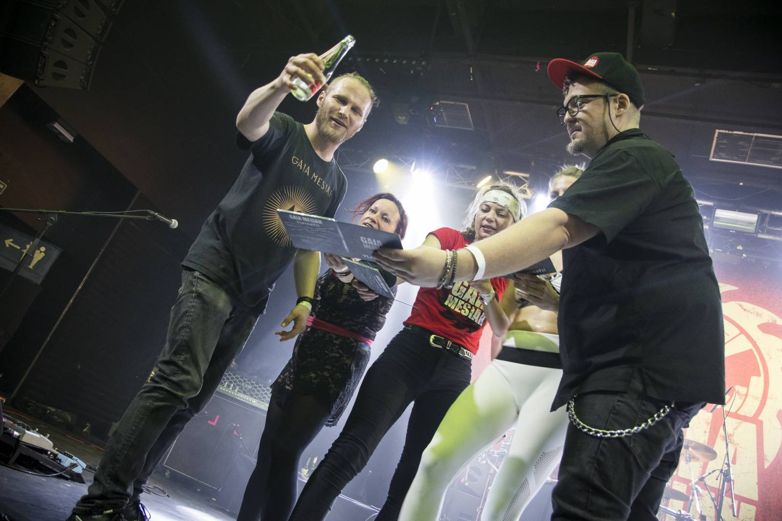 Gaia Mesiah rozvlnila klub Roxy a pokřtila nové album Vlnobytí