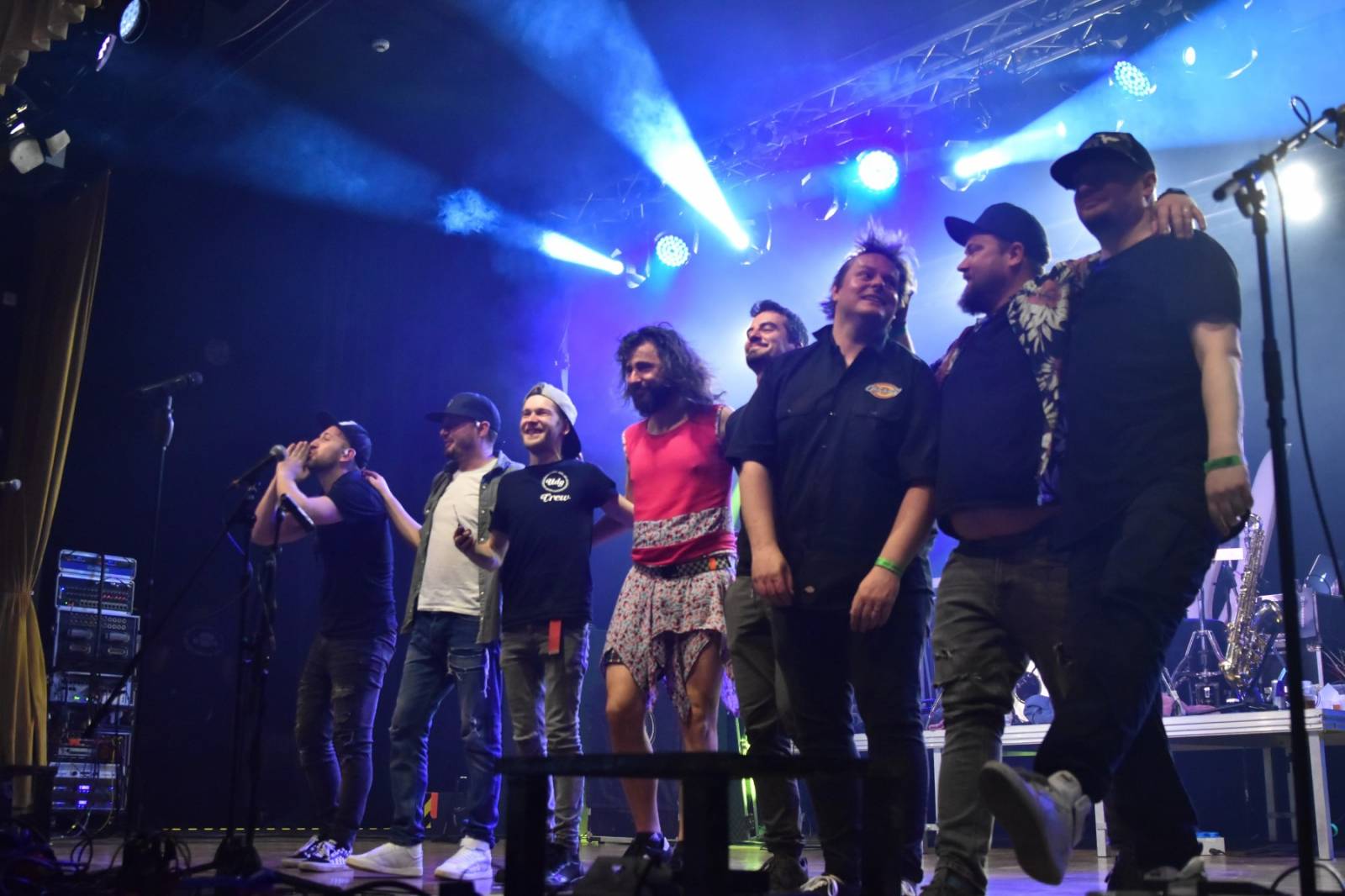 UDG zaplnili plzeňskou Šeříkovku, přivezli s sebou Pekaře s novou sestavou