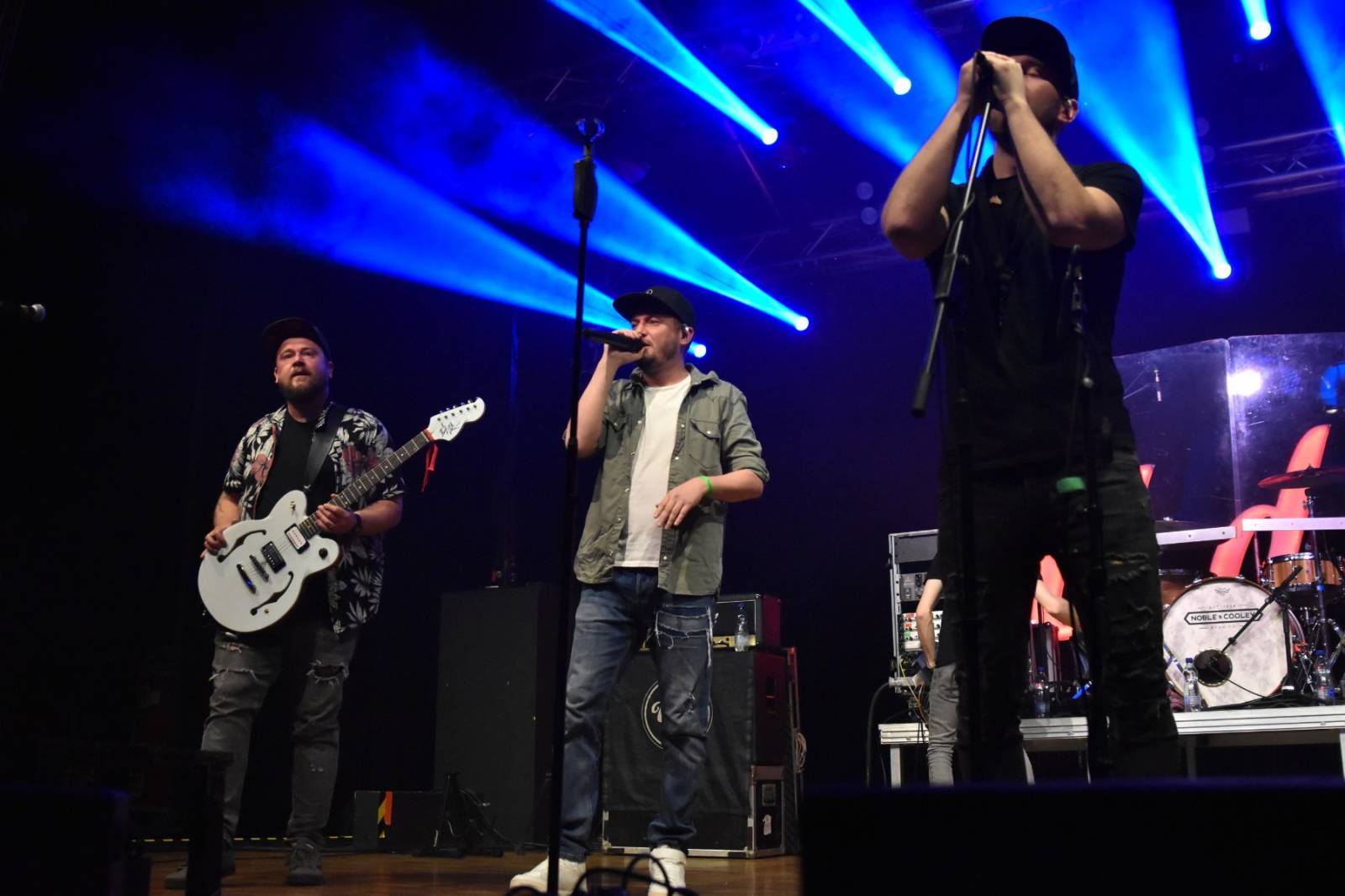 UDG zaplnili plzeňskou Šeříkovku, přivezli s sebou Pekaře s novou sestavou