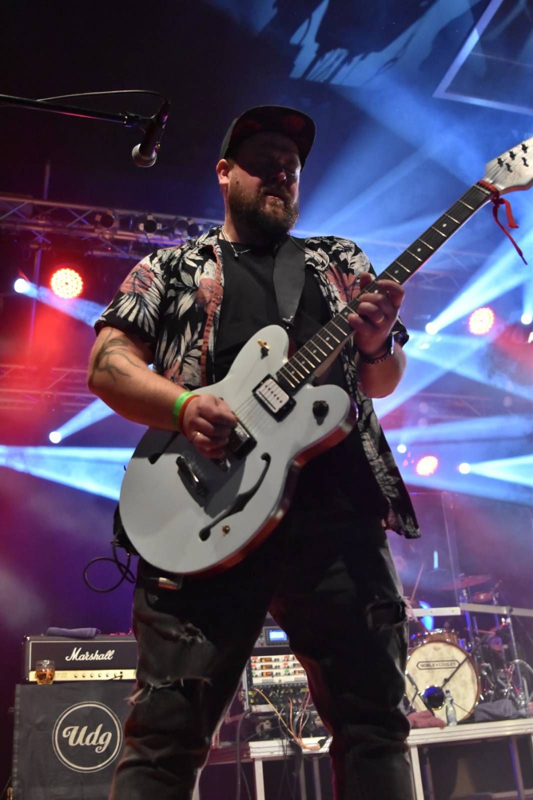 UDG zaplnili plzeňskou Šeříkovku, přivezli s sebou Pekaře s novou sestavou