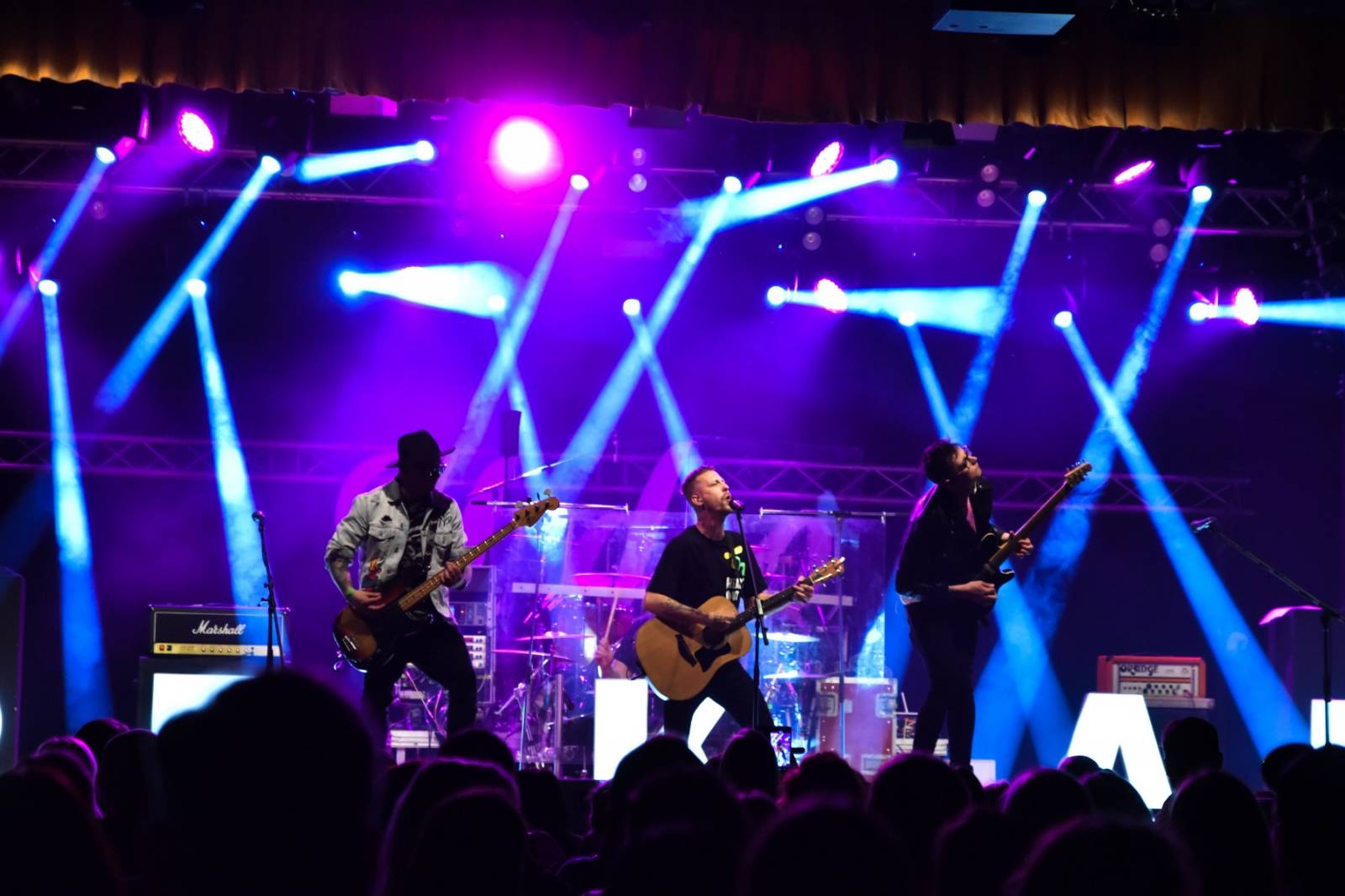 UDG zaplnili plzeňskou Šeříkovku, přivezli s sebou Pekaře s novou sestavou