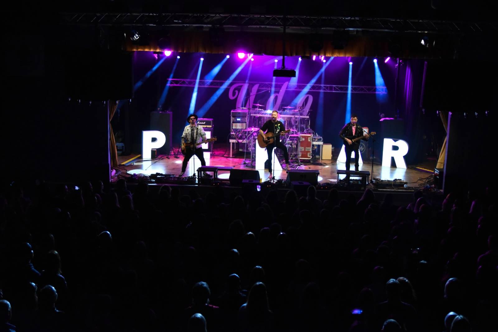 UDG zaplnili plzeňskou Šeříkovku, přivezli s sebou Pekaře s novou sestavou