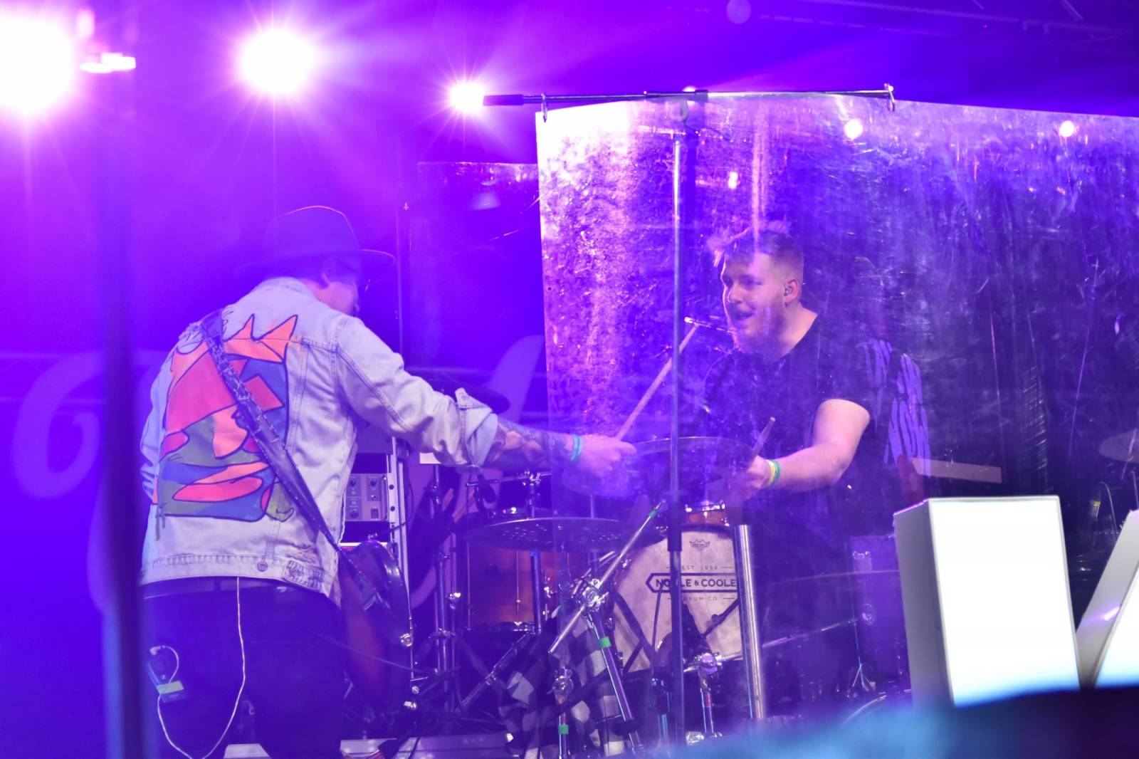 UDG zaplnili plzeňskou Šeříkovku, přivezli s sebou Pekaře s novou sestavou