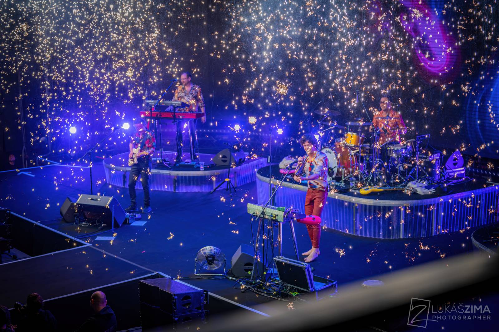 Mig 21 oslavili čtvrtstoletí vyprodaným koncertem ve Foru Karlín