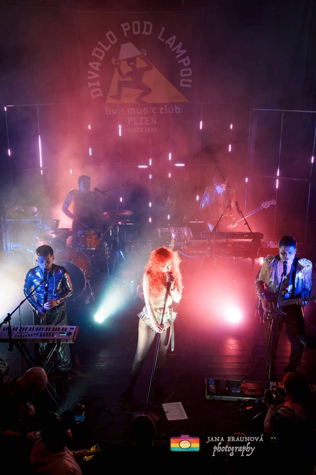 MYDY přivezli do Plzně plno energie, Žofie neváhala jít mezi fanoušky