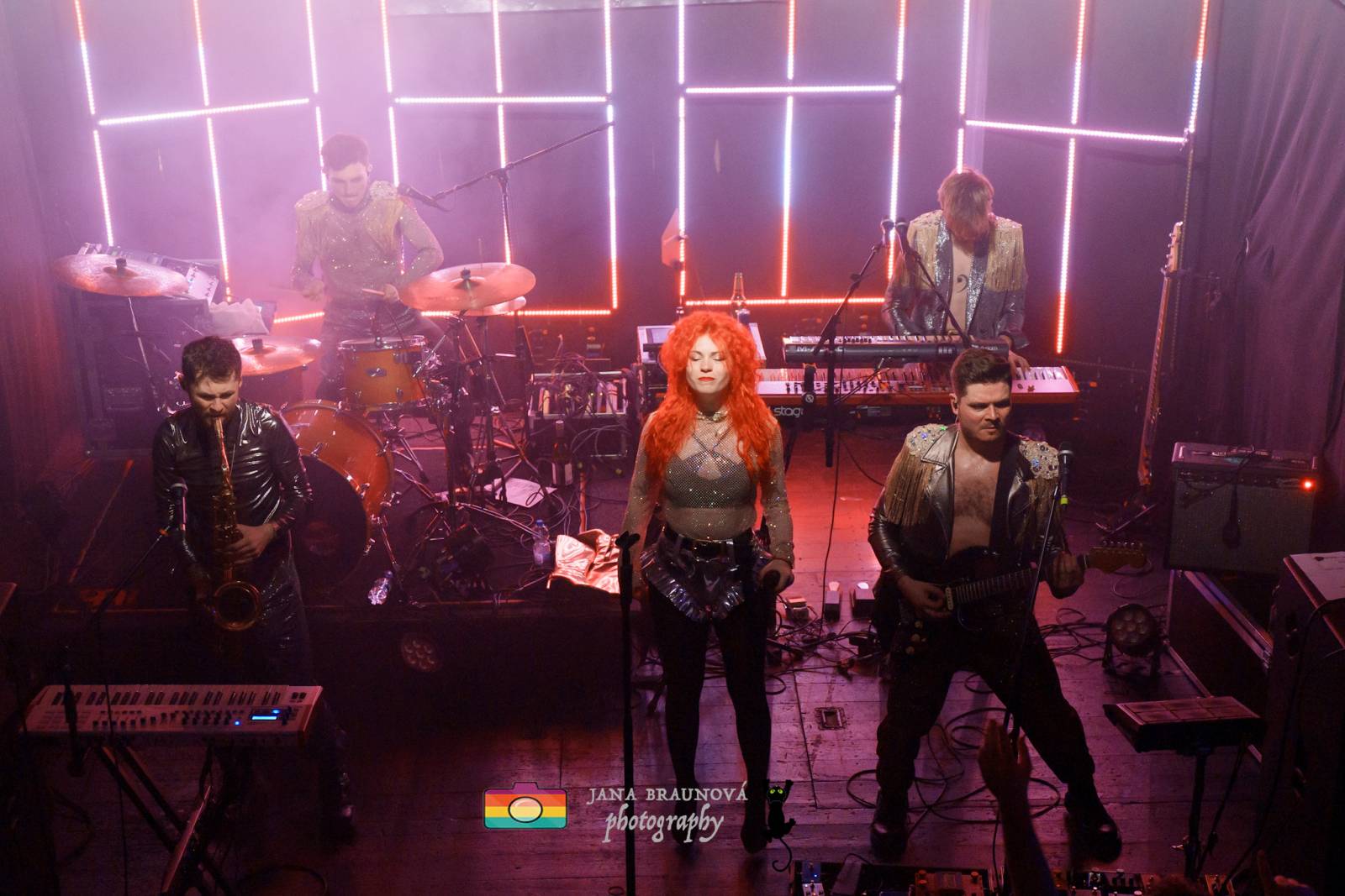 MYDY přivezli do Plzně plno energie, Žofie neváhala jít mezi fanoušky