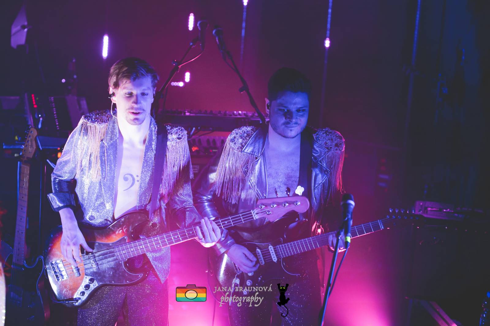 MYDY přivezli do Plzně plno energie, Žofie neváhala jít mezi fanoušky