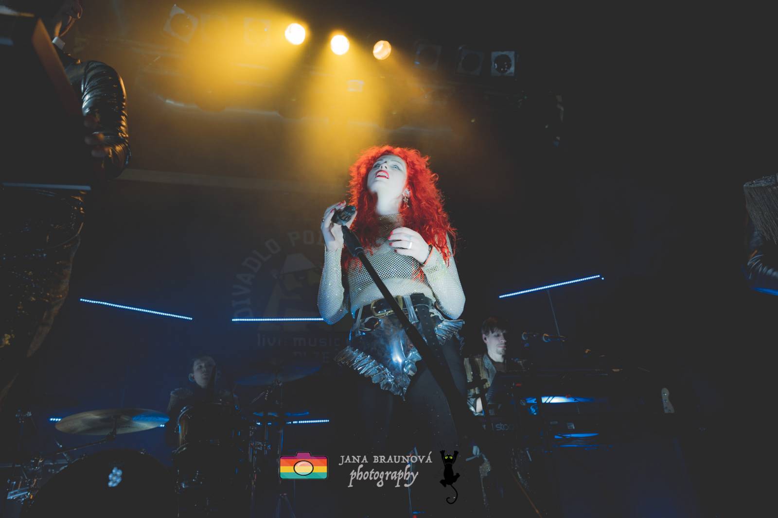 MYDY přivezli do Plzně plno energie, Žofie neváhala jít mezi fanoušky