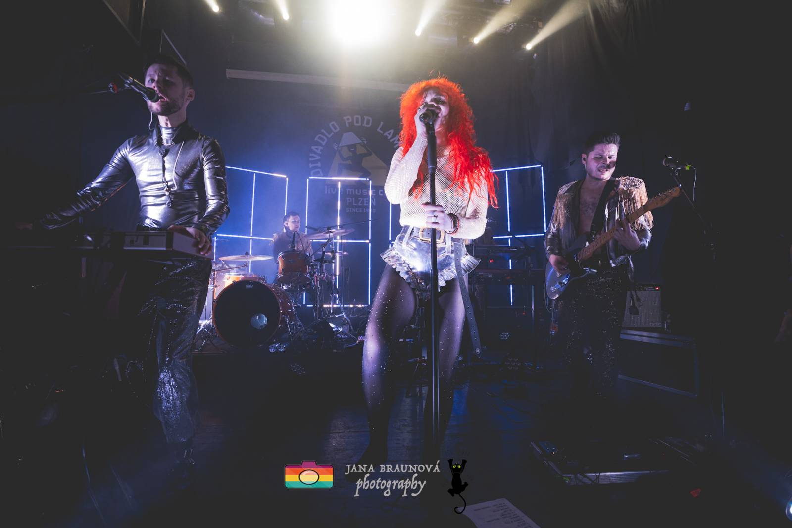 MYDY přivezli do Plzně plno energie, Žofie neváhala jít mezi fanoušky