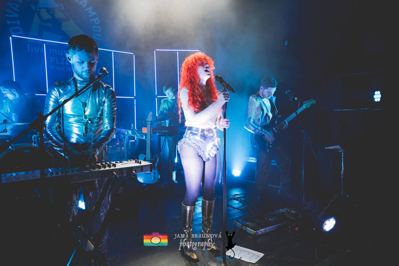 MYDY přivezli do Plzně plno energie, Žofie neváhala jít mezi fanoušky