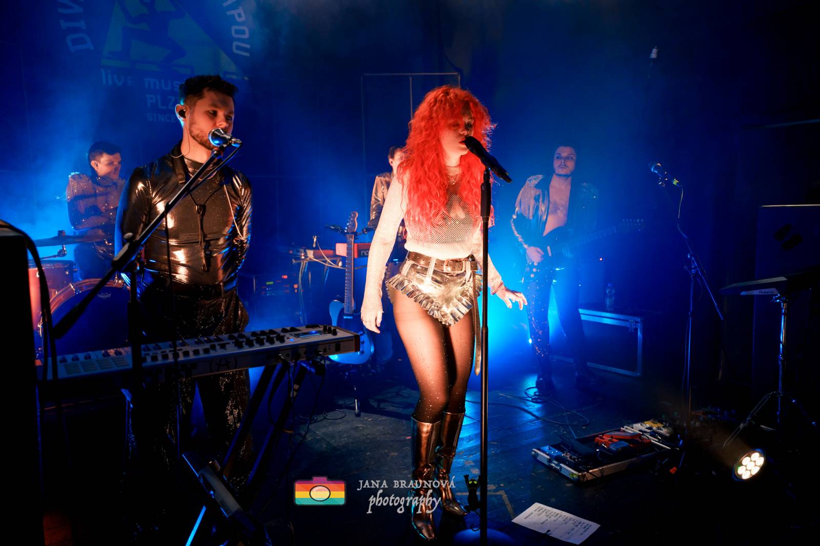 MYDY přivezli do Plzně plno energie, Žofie neváhala jít mezi fanoušky