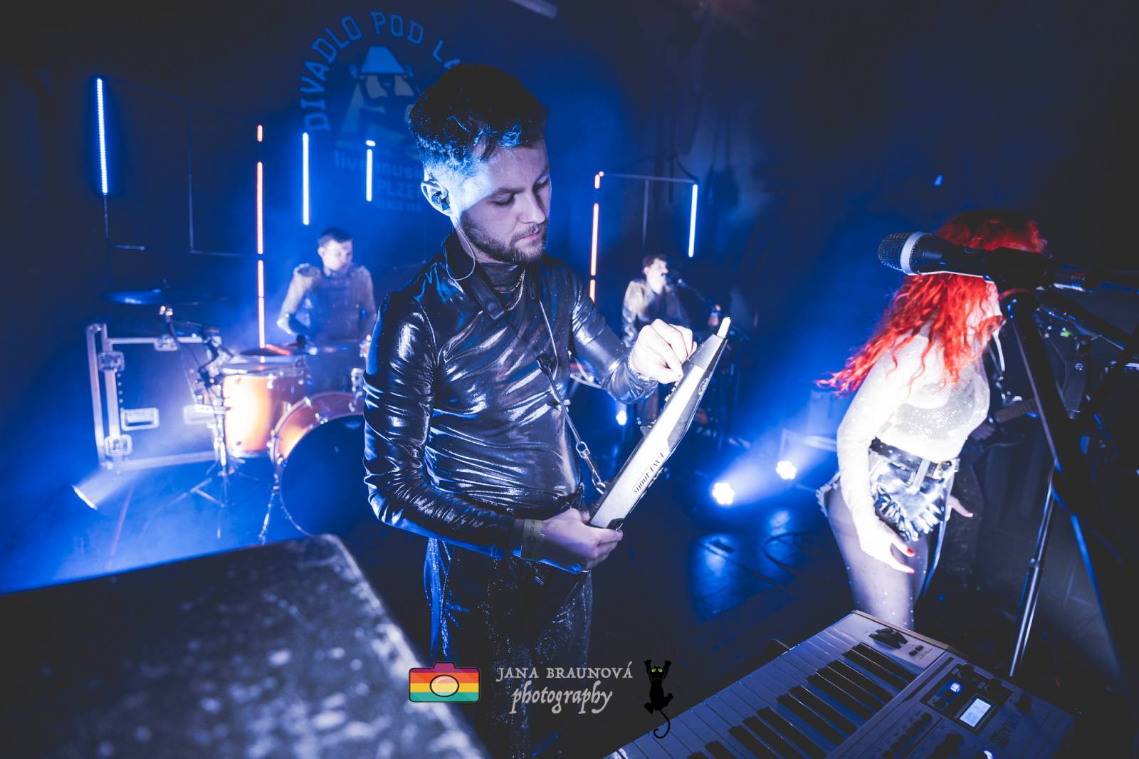 MYDY přivezli do Plzně plno energie, Žofie neváhala jít mezi fanoušky