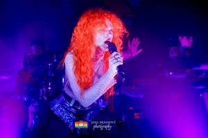 MYDY přivezli do Plzně plno energie, Žofie neváhala jít mezi fanoušky