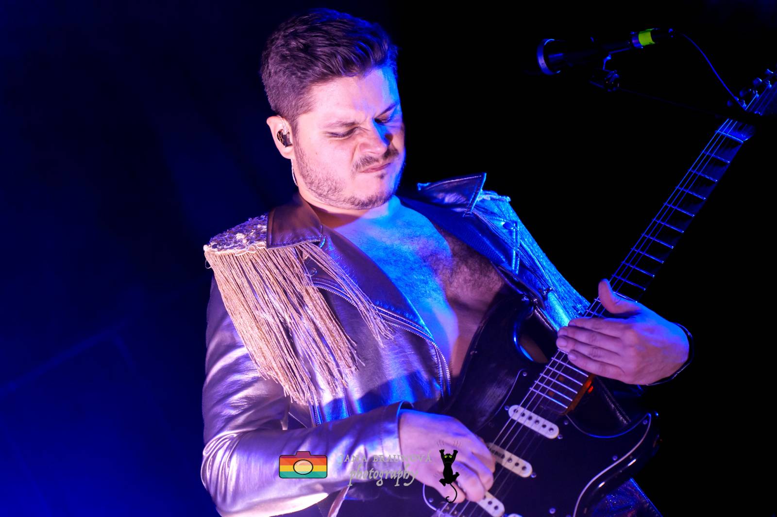 MYDY přivezli do Plzně plno energie, Žofie neváhala jít mezi fanoušky