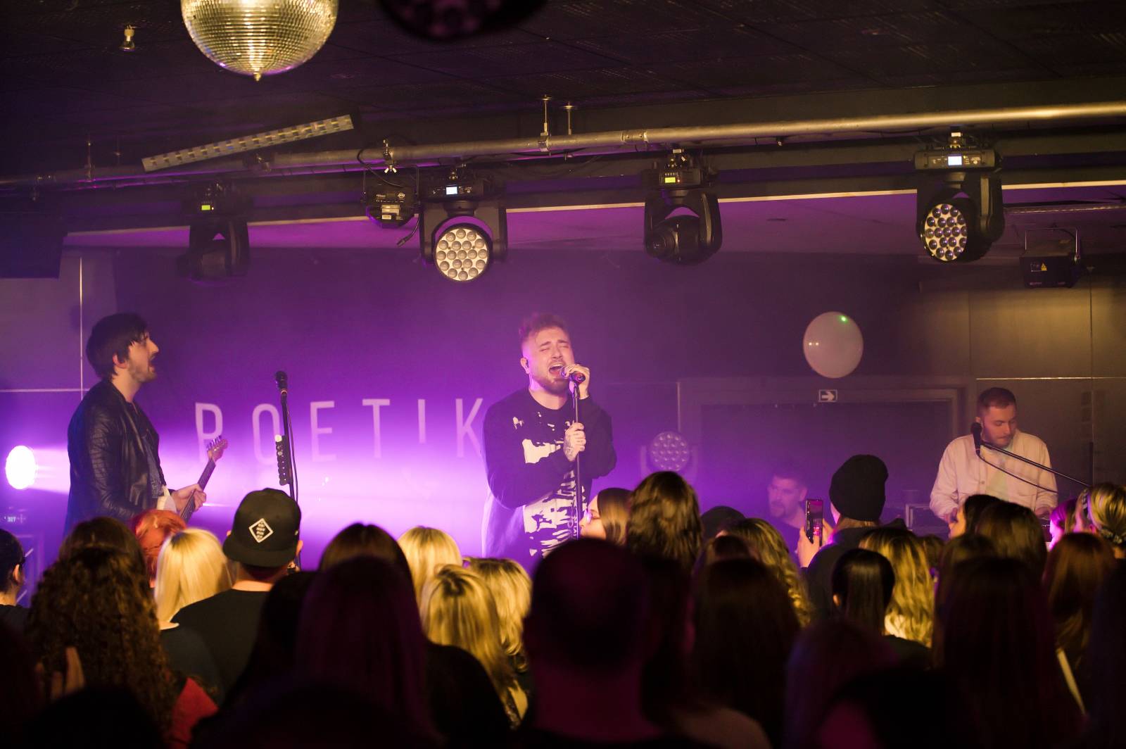 Poetika zavítala do rodného Velkého Meziříčí, Ondřej Brejška tam oslavil třicátiny