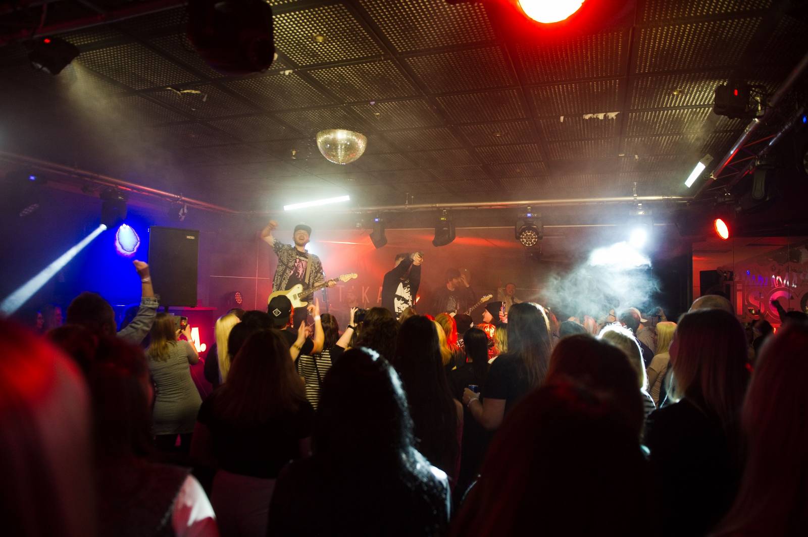 Poetika zavítala do rodného Velkého Meziříčí, Ondřej Brejška tam oslavil třicátiny