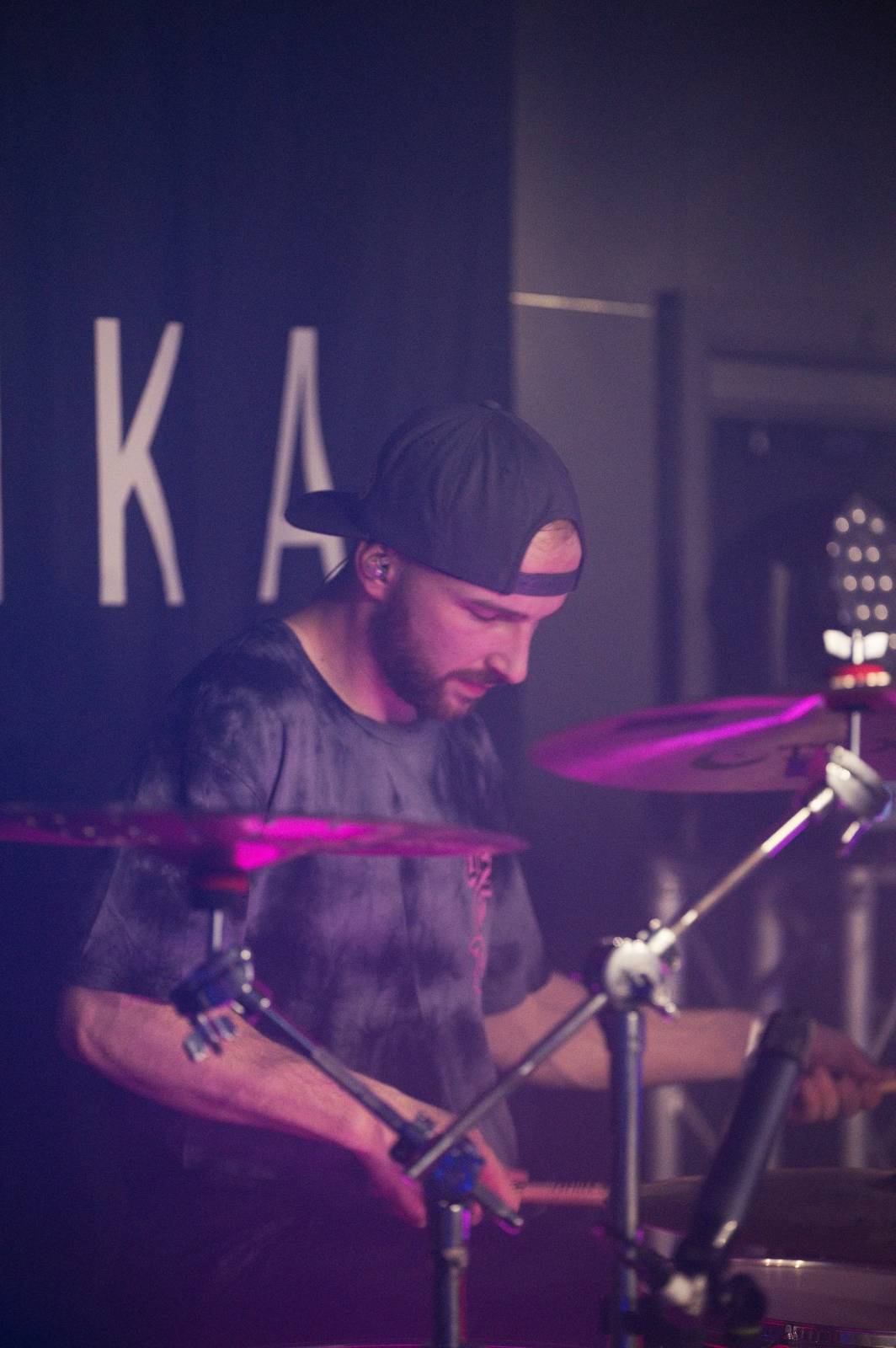 Poetika zavítala do rodného Velkého Meziříčí, Ondřej Brejška tam oslavil třicátiny