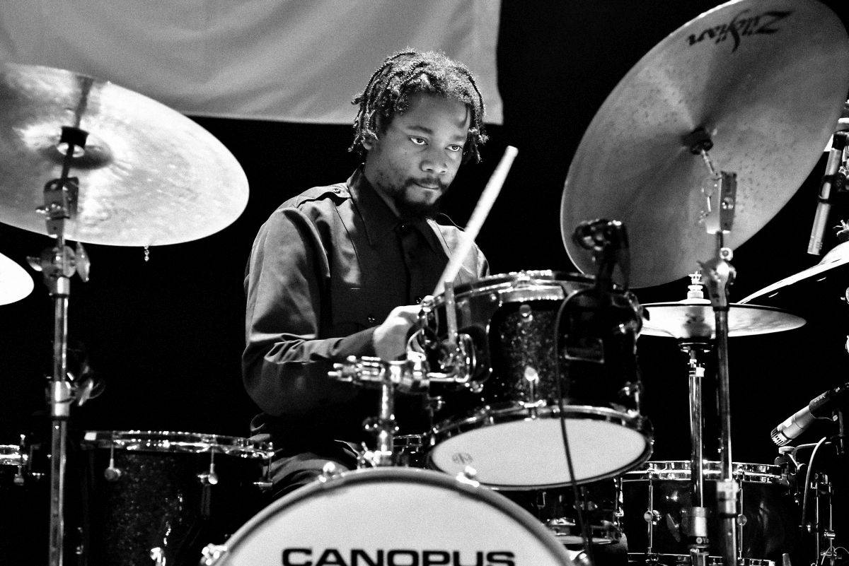 Palác Akropolis patřil jazzu. Zahrál tam kytarista Marc Ribot