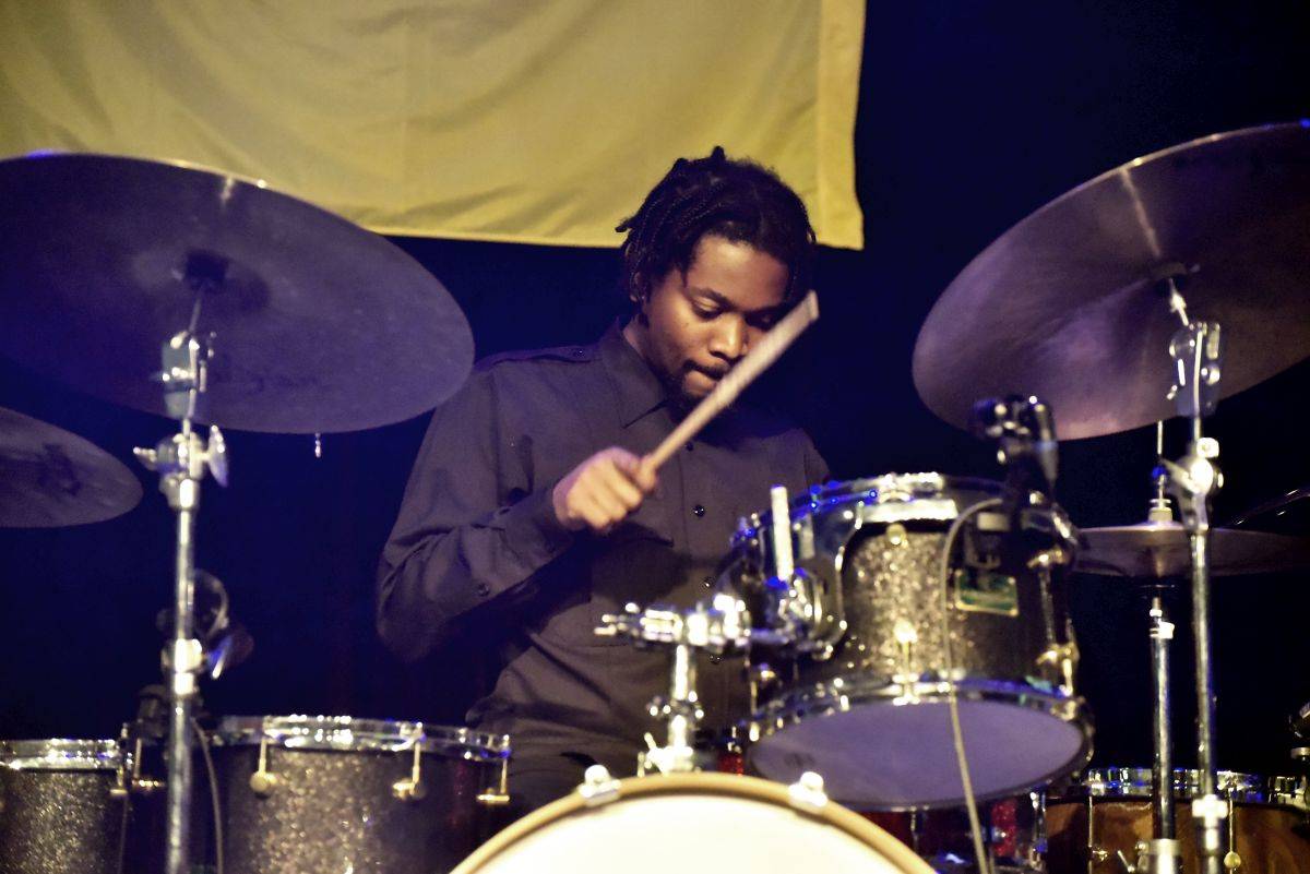 Palác Akropolis patřil jazzu. Zahrál tam kytarista Marc Ribot