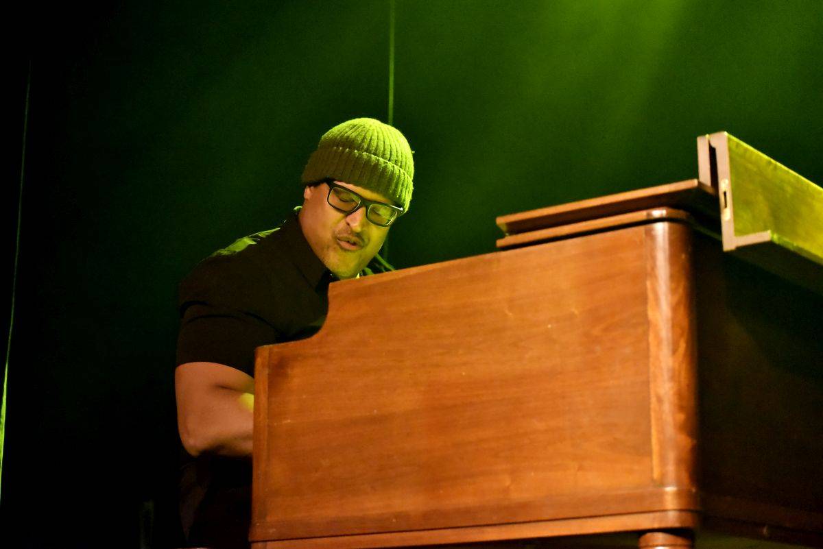 Palác Akropolis patřil jazzu. Zahrál tam kytarista Marc Ribot