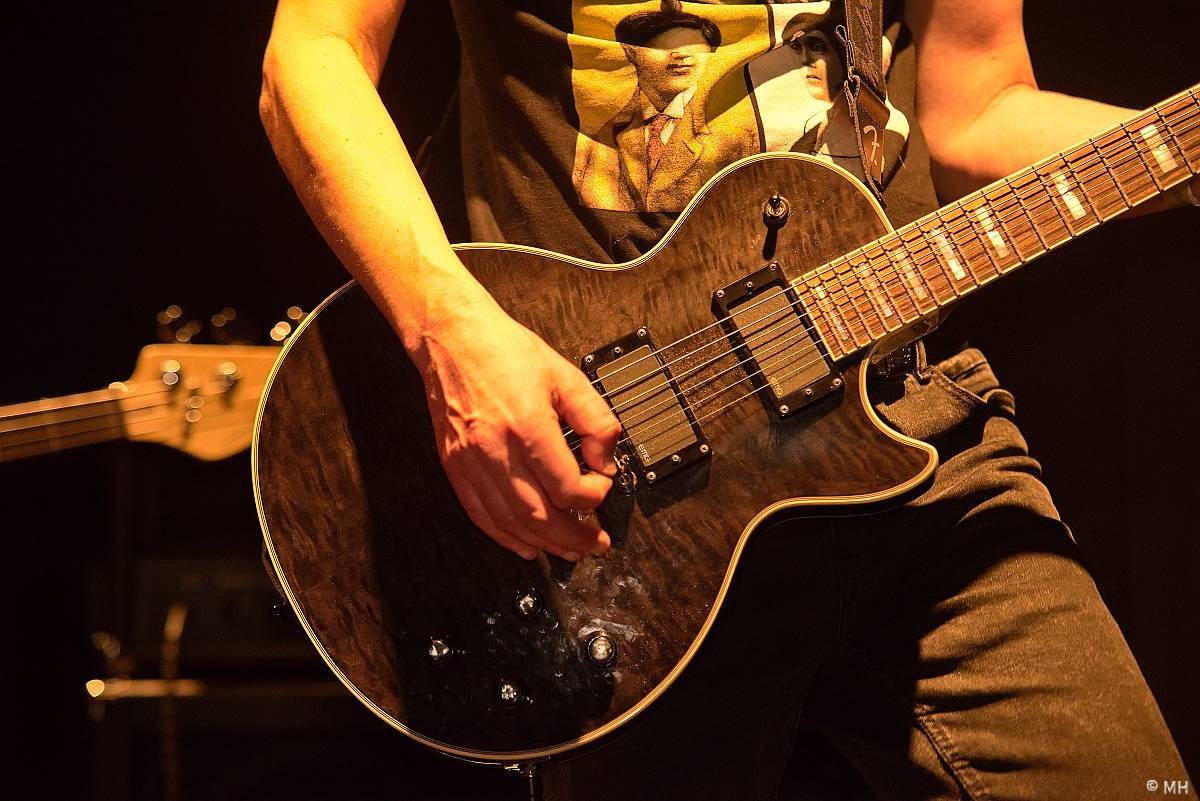 Absolutní neklid zahájil sezónu, s Řekou vystoupil v Plzni