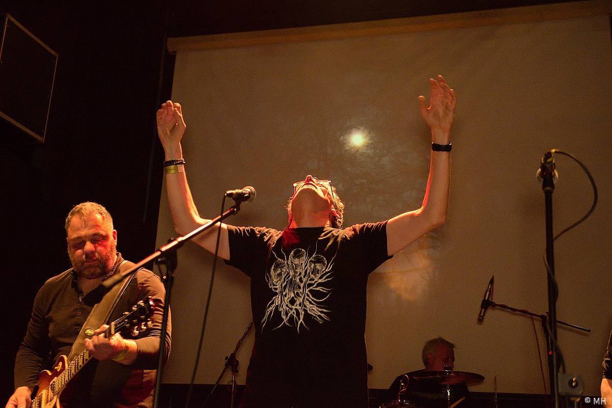 Absolutní neklid zahájil sezónu, s Řekou vystoupil v Plzni