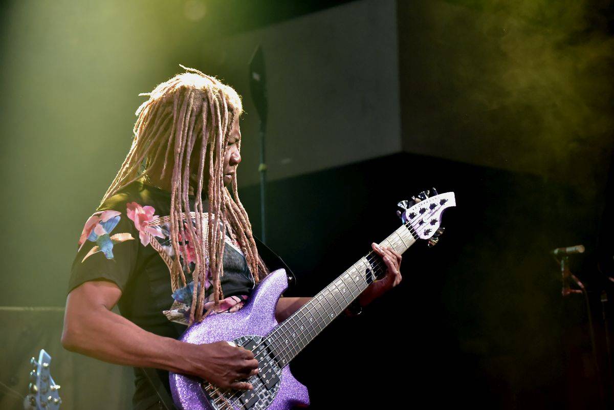 Steve Vai řádil ve vyprodaném Lucerna Music Baru