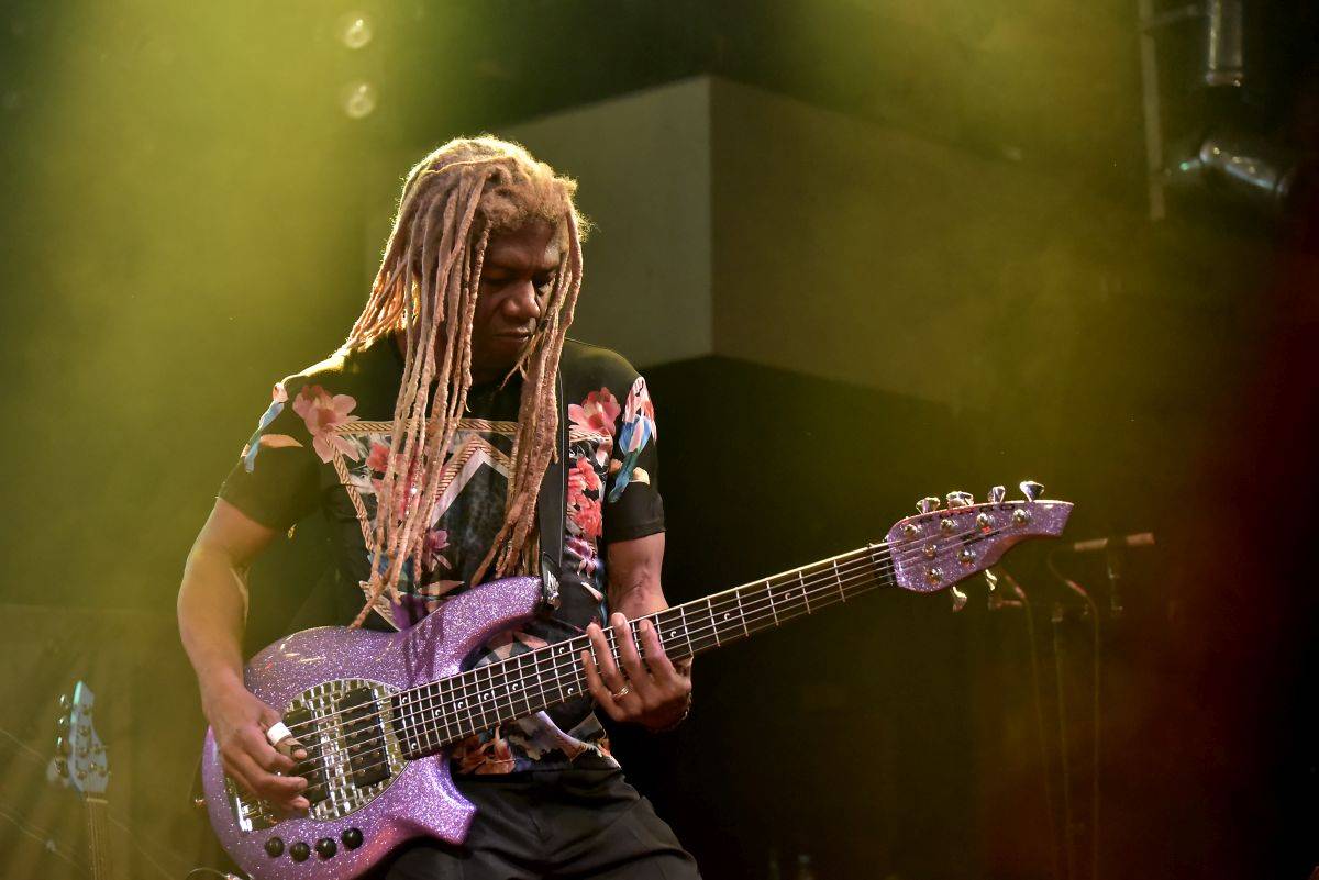 Steve Vai řádil ve vyprodaném Lucerna Music Baru