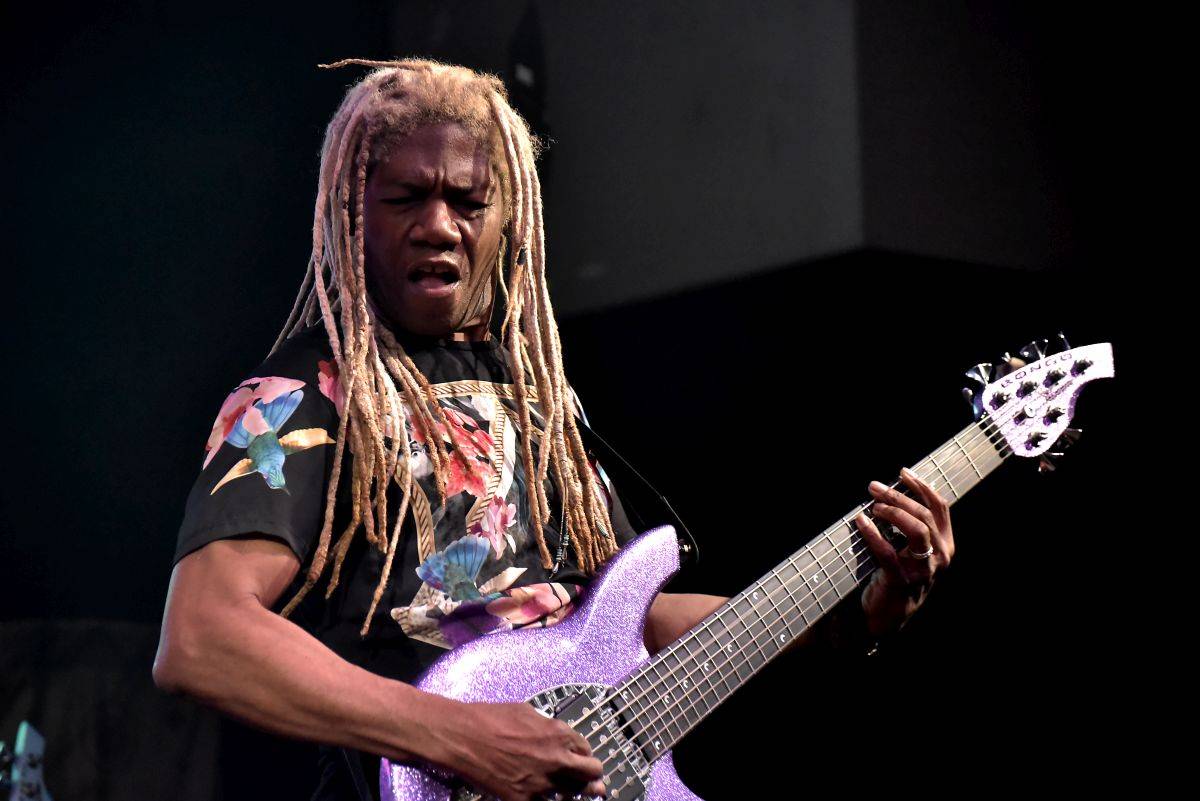 Steve Vai řádil ve vyprodaném Lucerna Music Baru