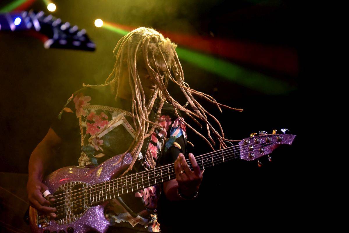 Steve Vai řádil ve vyprodaném Lucerna Music Baru