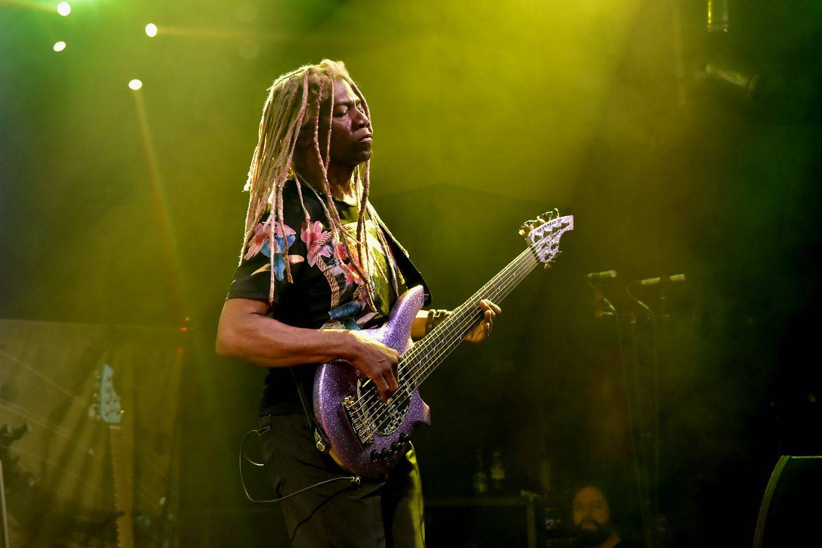 Steve Vai řádil ve vyprodaném Lucerna Music Baru