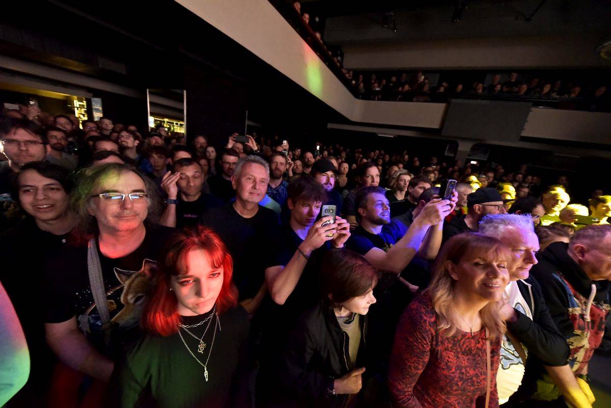 Steve Vai řádil ve vyprodaném Lucerna Music Baru