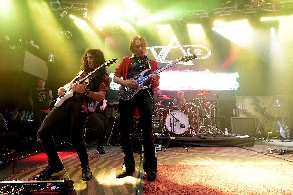 Steve Vai řádil ve vyprodaném Lucerna Music Baru