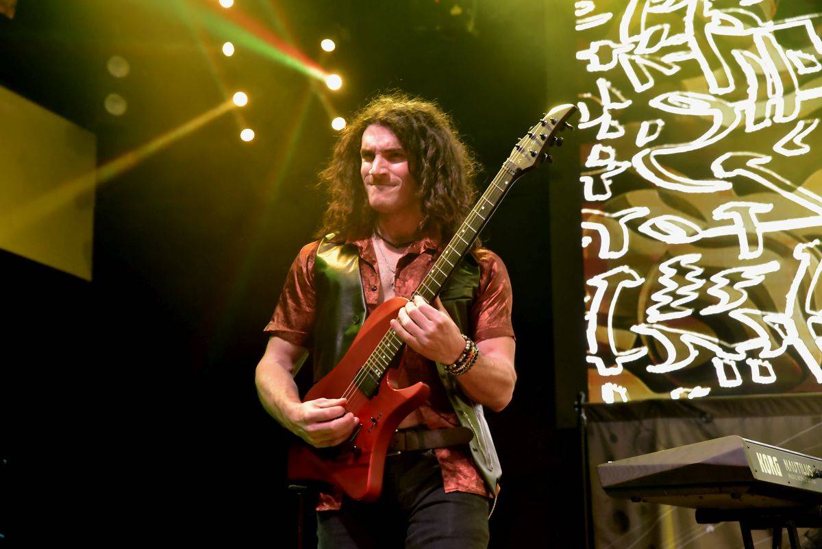 Steve Vai řádil ve vyprodaném Lucerna Music Baru