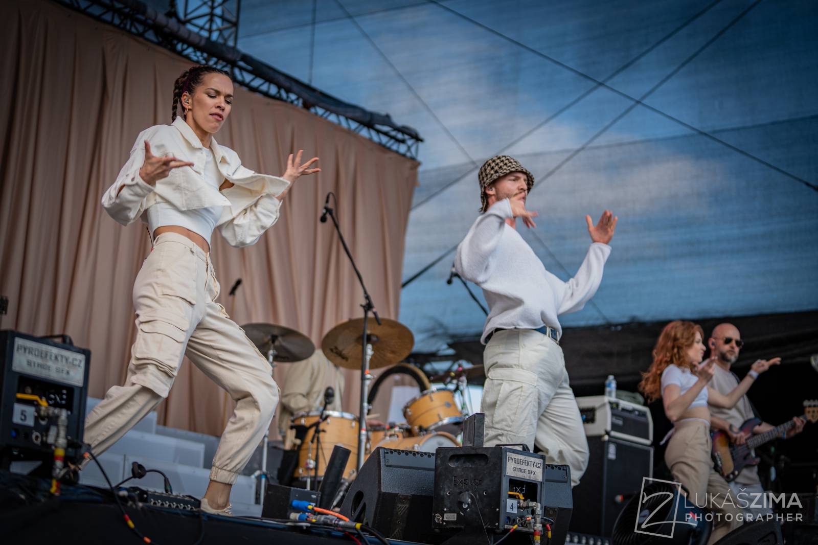 Pražský Majáles měl našlapaný program. Vystoupili Ewa Farna, Jelen, Sofian Medjmedj i Rybičky 48