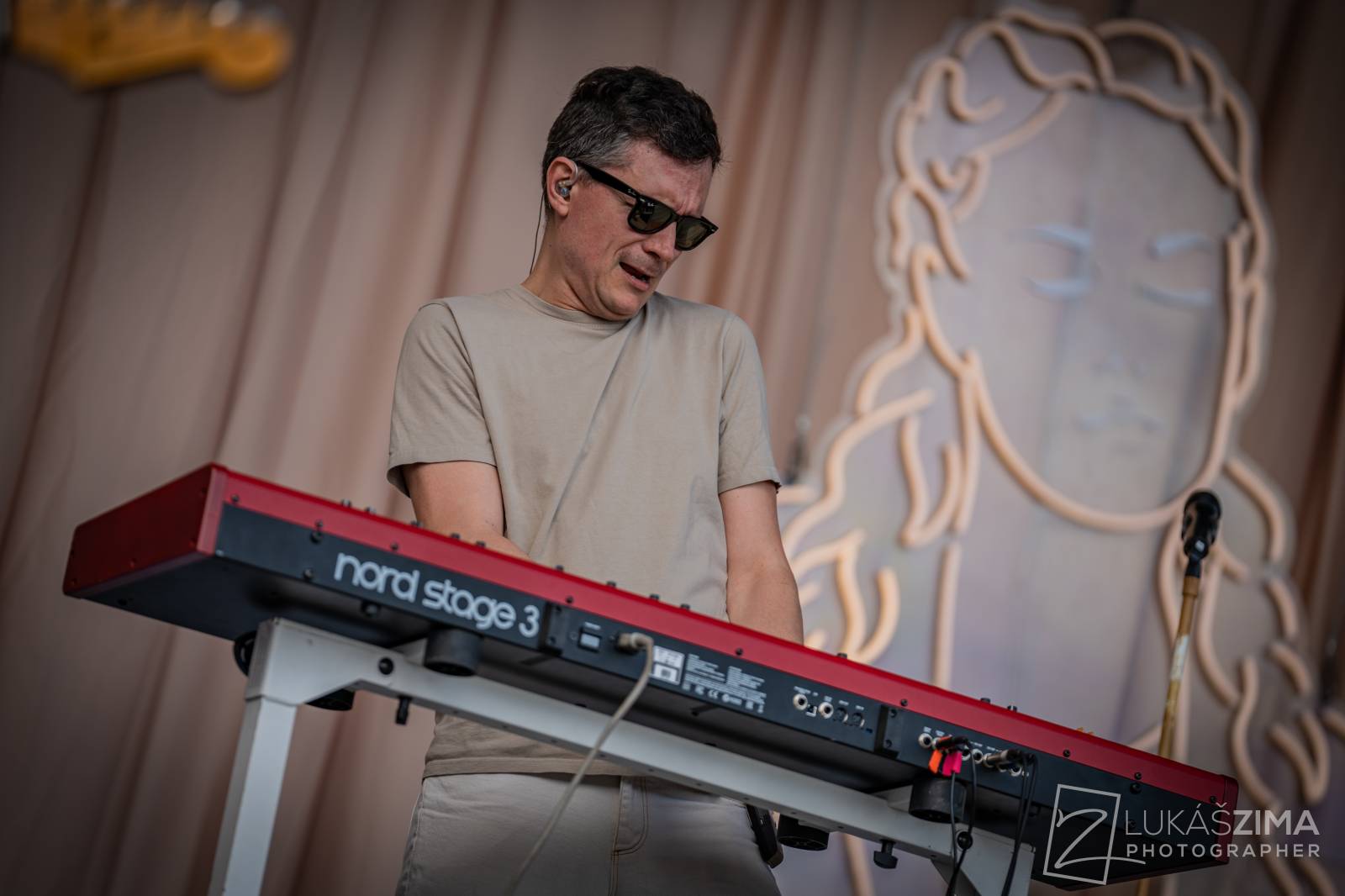 Pražský Majáles měl našlapaný program. Vystoupili Ewa Farna, Jelen, Sofian Medjmedj i Rybičky 48