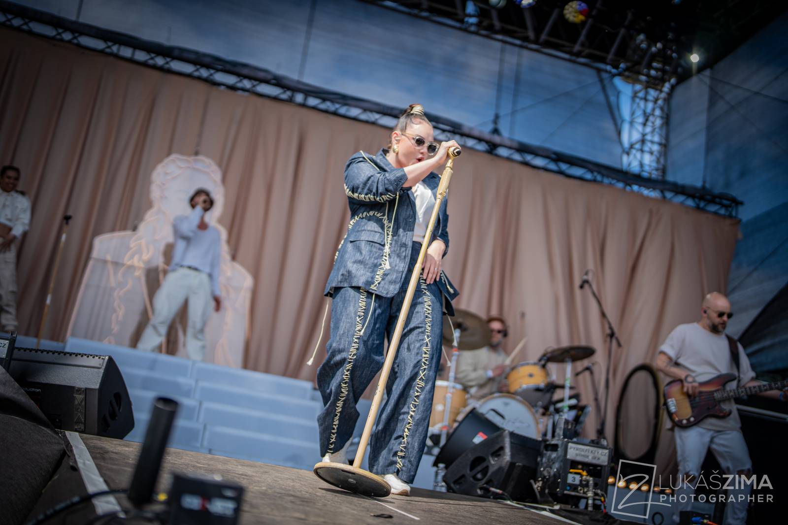 Pražský Majáles měl našlapaný program. Vystoupili Ewa Farna, Jelen, Sofian Medjmedj i Rybičky 48