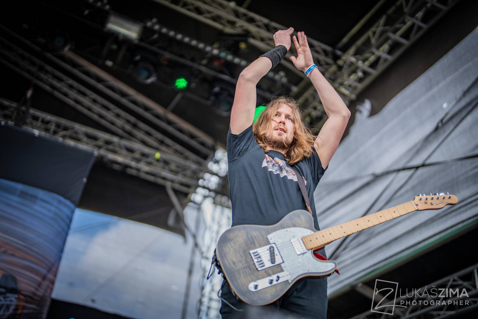 Pražský Majáles měl našlapaný program. Vystoupili Ewa Farna, Jelen, Sofian Medjmedj i Rybičky 48