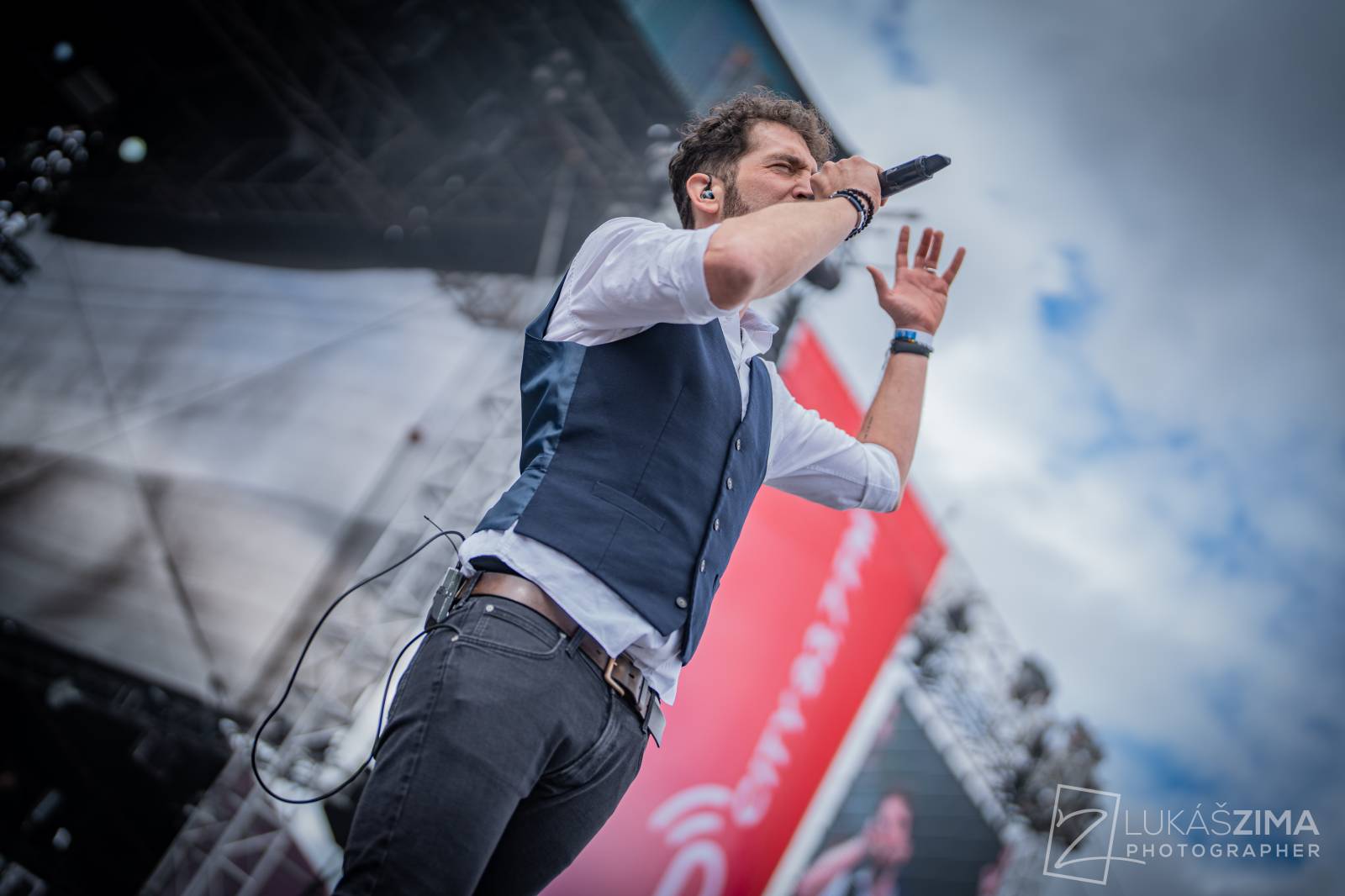 Pražský Majáles měl našlapaný program. Vystoupili Ewa Farna, Jelen, Sofian Medjmedj i Rybičky 48