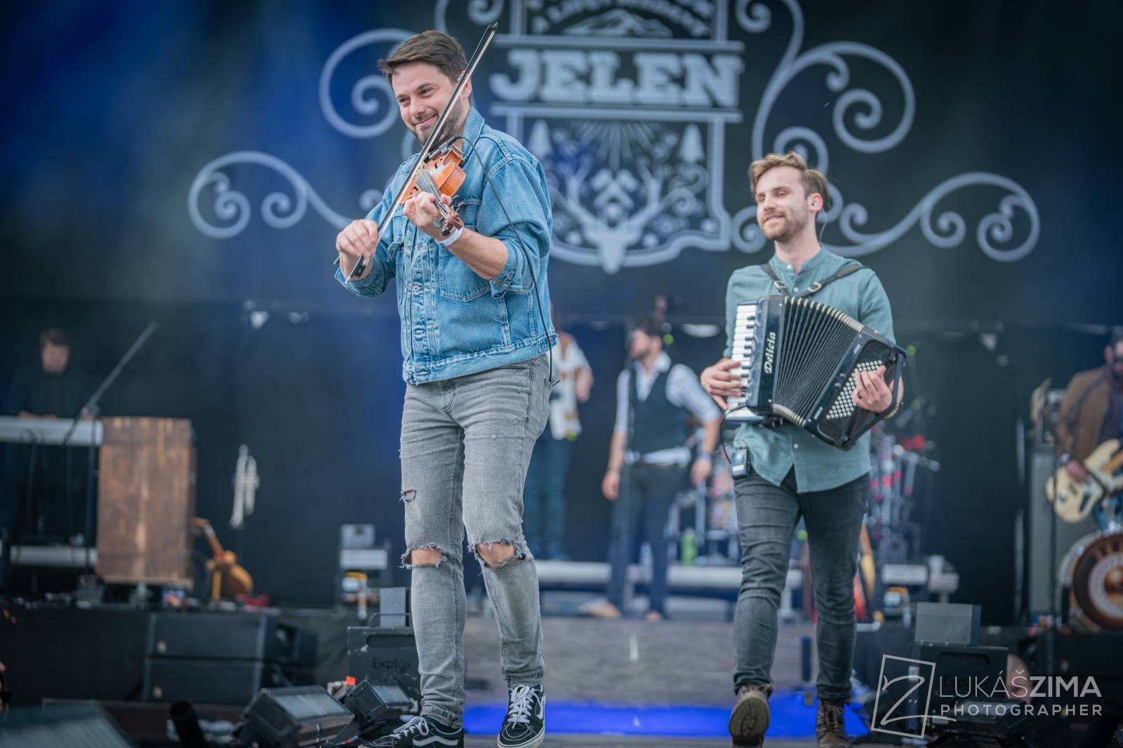 Pražský Majáles měl našlapaný program. Vystoupili Ewa Farna, Jelen, Sofian Medjmedj i Rybičky 48